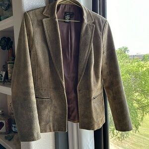 BCBGMaxazria Suede Leather Tan fitted Zipper Pockets Preppy Blazer Size 6